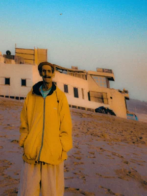 Tifnit, l'homme à la veste